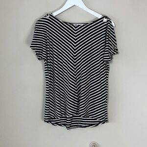 Cable & Gauge cold shoulder blouse